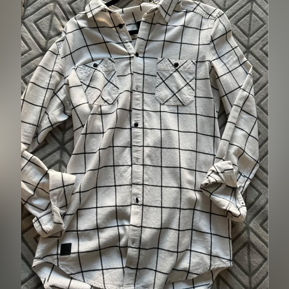 BLACK KAVIAR SHIRT MENS LARGE